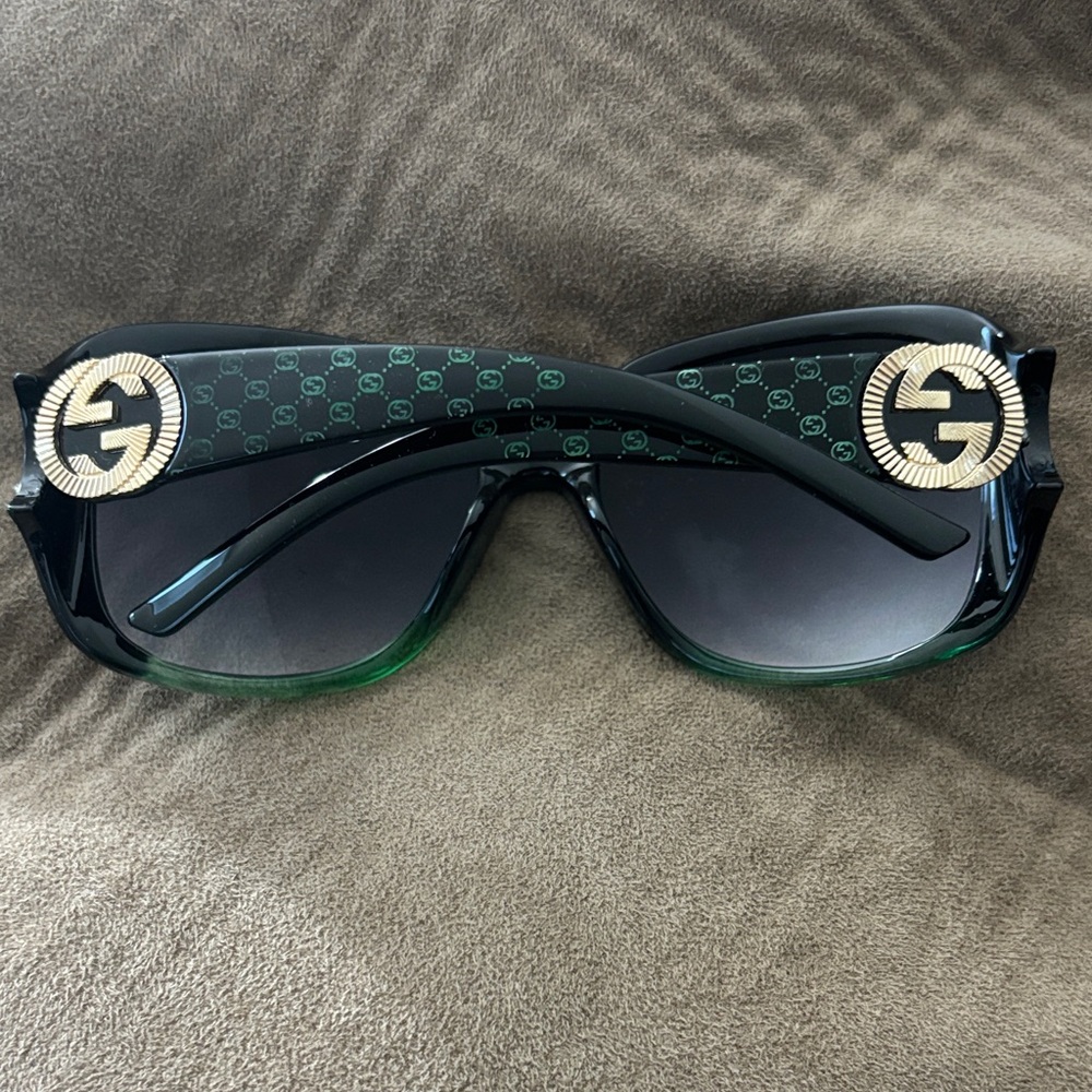 Gucci Black and Green Sunglasses with Gold Accents